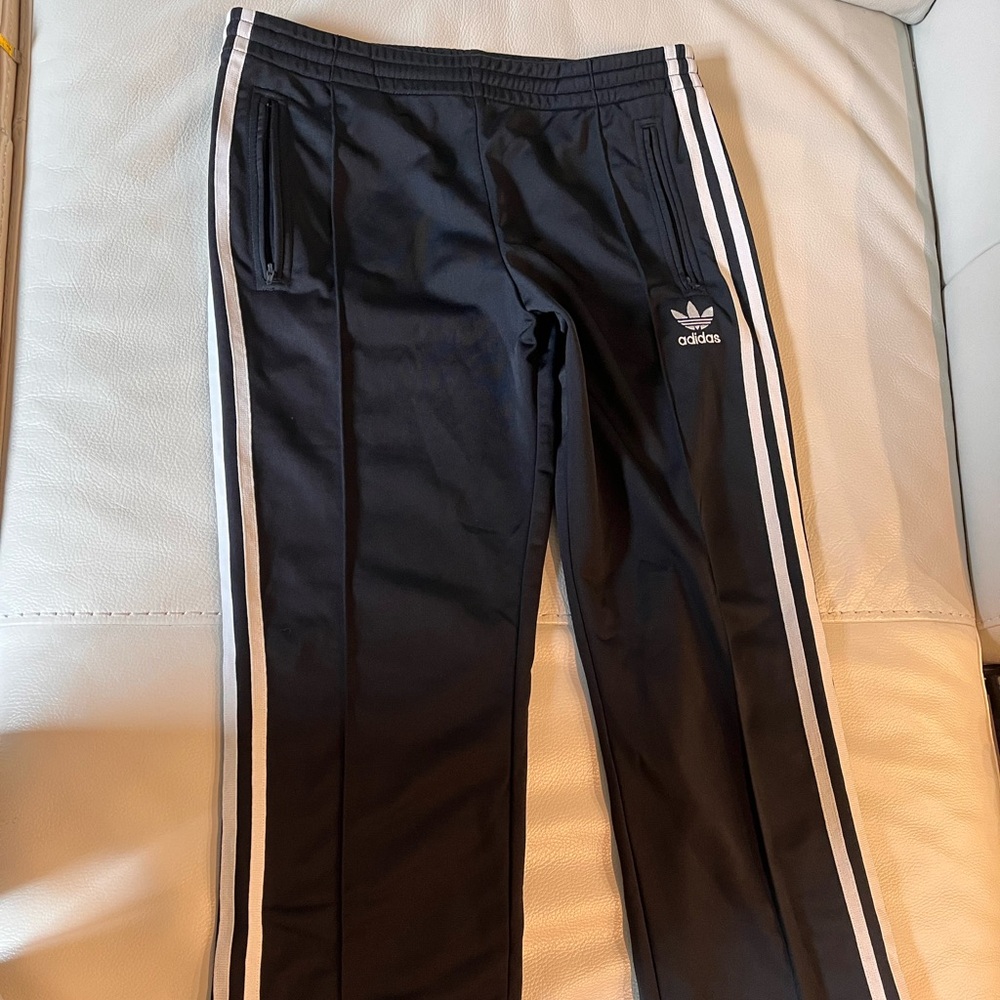 Adidas track pants. Low rise. Size Small. Excellent condition.